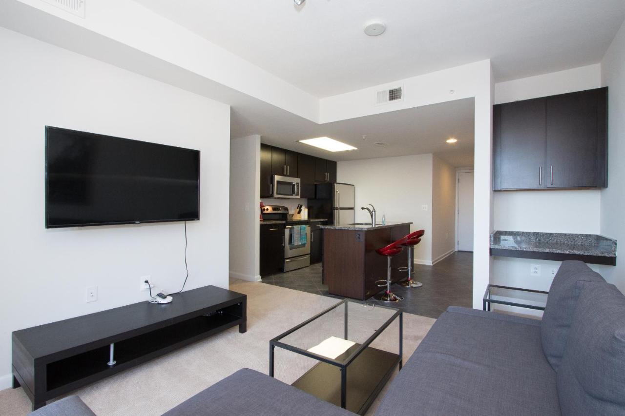 Pentagon City Luxury Apartment Арлингтон Экстерьер фото